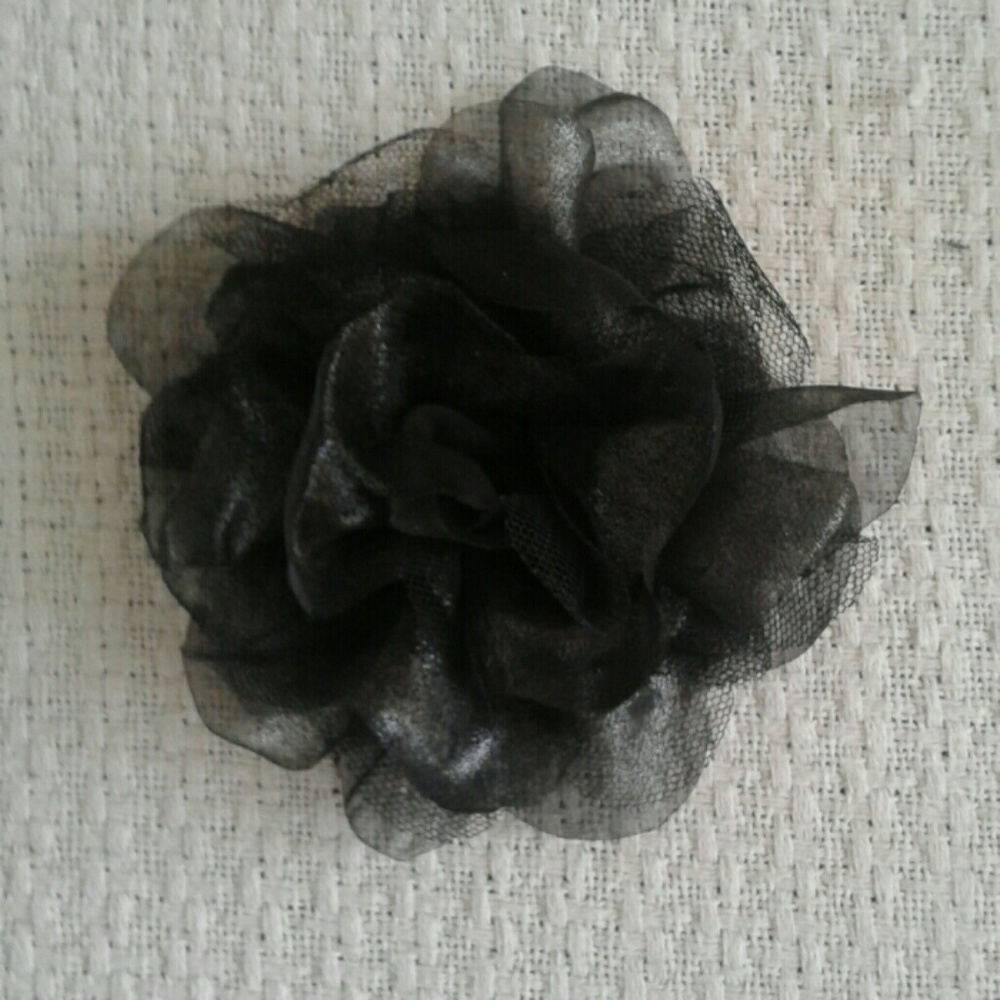 Black Flower Pin
